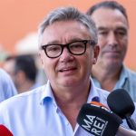 Gavira defiende que PP-A y Vox tienen claro que los menores migrantes llegados a Ceuta "tienen que estar con sus padres"
