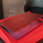 HP y Scuderia Ferrari llevan la ingeniería, el diseño y la tecnología a su nuevo PC con IA de edición limitada