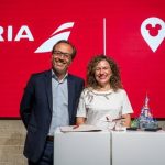 Iberia renueva su alianza con Disney como aerolínea preferente para Disneyland París, Orlando y cruceros