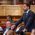 Ignacio Garriga (Vox) critica que Illa cree otro observatorio "mientras las familias lo pasan mal"