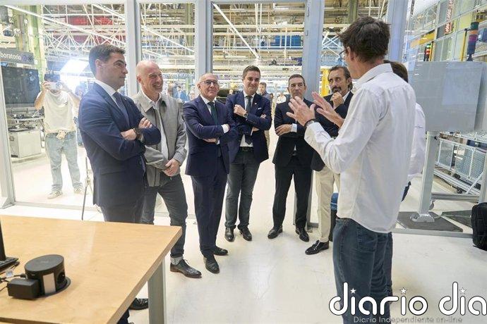 Instituciones y Mercedes liderarán un proyecto de 181 millones para impulsar la fabricación flexible en la automoción