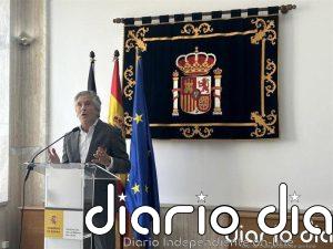 Interior eleva a 105 los triajes diarios a adultos migrantes en Ceuta y cifra en 3.500 los que quedan en la calle