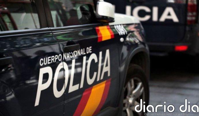 Investigan la muerte de un hombre tras caer desde la azotea de un edificio en Parla
