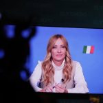 Italia prohíbe el burka y del niqab en escuelas e impone multas de hasta mil euros en caso de incumplimiento