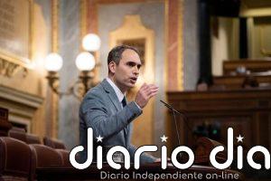 IU emplaza a Moreno a "defender el derecho a votar" de descendientes de emigrantes andaluces