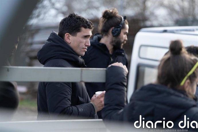Jaime Lorente debuta en San Sebastián con 'El mal hijo': "Cuando tienes un hijo entiendes a tus padres. Es complicado"