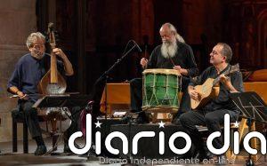 Jordi Savall dirige en Santillana del Mar al grupo Hespèrion XXI en un concierto de la Consejería de Cultura