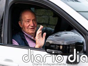 Juan Carlos I llega a Sanxenxo para participar en las regatas que llevan su nombre