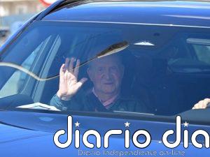 Juan Carlos I reaparece sonriente junto a Pedro Campos durante una comida con amigos en Sanxenxo