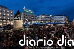 La acampada en Sol continúa con la vista puesta en el 'decreto Maricarmen': "Estamos haciendo historia"