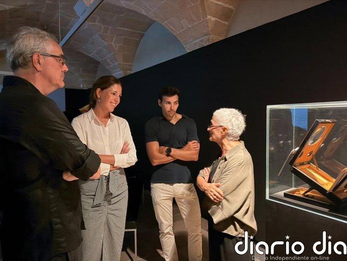 La artista Nora Ancarola expone en Palma una instalación que interpela sobre la lengua y las migraciones
