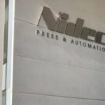La firma japonesa Nidec cae un 18% en Bolsa ante informaciones sobre un cargo en sus cuentas de 5.600 millones