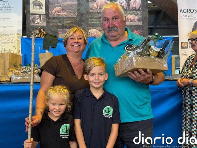 La ganadería de María Delfina Díez Llaneza gana dos categorías del Concurso de Gochu Asturcelta de AgroSiero