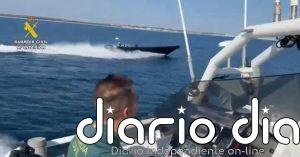 La Guardia Civil detiene a dos ocupantes de una narcolancha frente a la costa de Isla Cristina (Huelva)