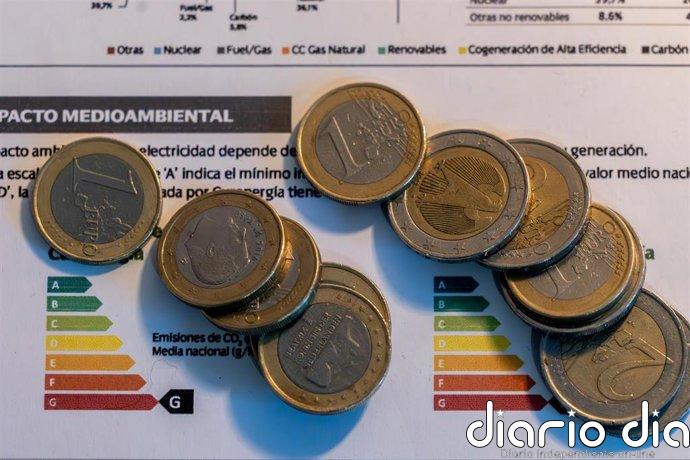 La OCU advierte de que la factura regulada del gas subirá un 54% en octubre, con hasta 310 euros más al año