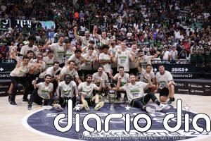 La Penya arrolla al Barça en 'su' Supercopa