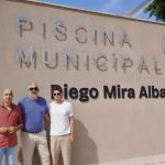 La Piscina Municipal de Santomera pasa a llevar el nombre de Diego Mira Albadalejo