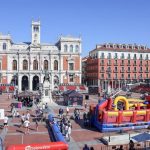La Plaza Mayor de Valladolid congrega a más de 400 jugadores de baloncesto en una "jornada inolvidable" de 3x3