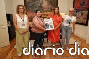 La presidenta del Parlamento ampara a las familias que enfrentan violencia escolar, quienes piden más protección y apoyo