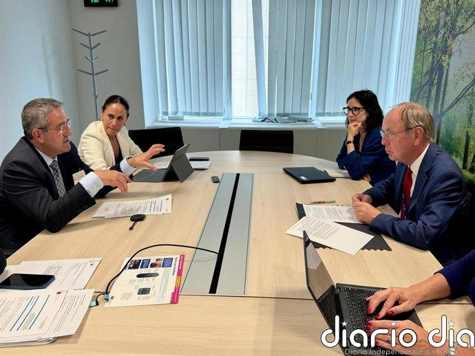 La Región ofrece a Bruselas su modelo hídrico y reclama reconocer la singularidad de las cuencas con déficit estructural