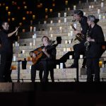 La XXIV Bienal de Flamenco de Sevilla alza el telón con 'El mundo por montera' en la Maestranza