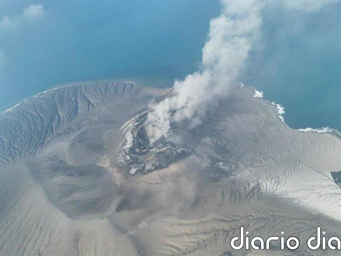 Las autoridades indonesias dan por terminada una erupción continua de 25 horas del Anak Krakatau