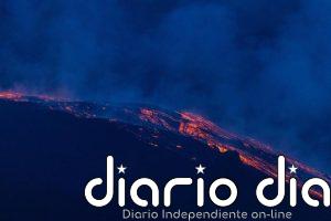 Las cenizas del Etna provocan el cierre del Aeropuerto de Catania