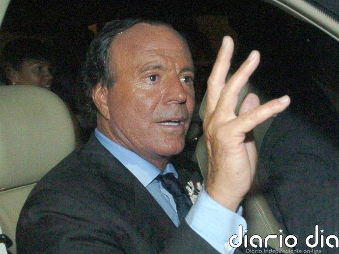 Las extrabajadoras de Julio Iglesias acuden a la ONU para solicitar su intervención en el caso por "temor a represalias"