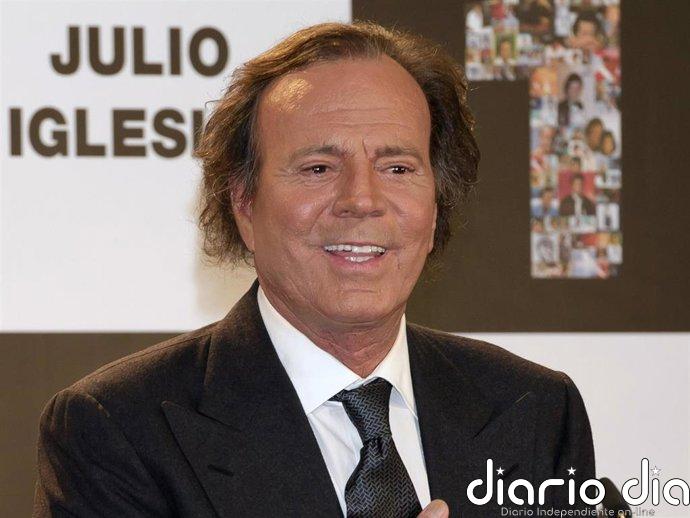 Las extrabajadoras que denunciaron a Julio Iglesias por agresión sexual presentan una querella en la Audiencia Nacional