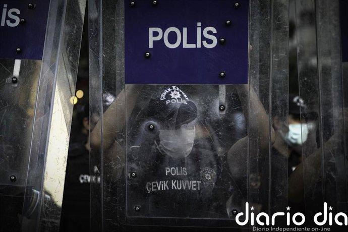Las fuerzas de Turquía lanzan redadas contra organizaciones defensoras de la comunidad LGBTI