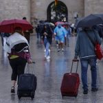 Las lluvias dejan 24 incidentes en Valencia y Castellón: acumulación de agua en carreteras y entrada en casas y garajes