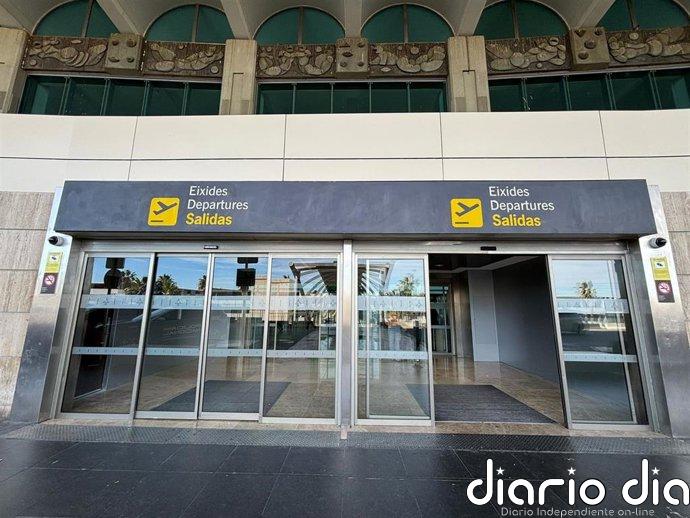 Las lluvias provocan el cierre del aeropuerto de Valencia por inundaciones