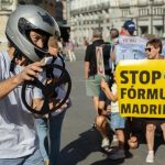 Liberadas las 11 activistas de Greenpeace detenidas este sábado cuando protestaban junto al circuito de F1 en Madrid