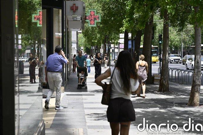 Lluvias, tormentas y calor ponen hoy en aviso a ocho CCAA, con nivel naranja en Andalucía por altas temperaturas