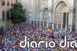 Los castellanomanchegos salen a la calle para mostrar su apoyo a la ciudad autónoma: "Ceuta no se vende"