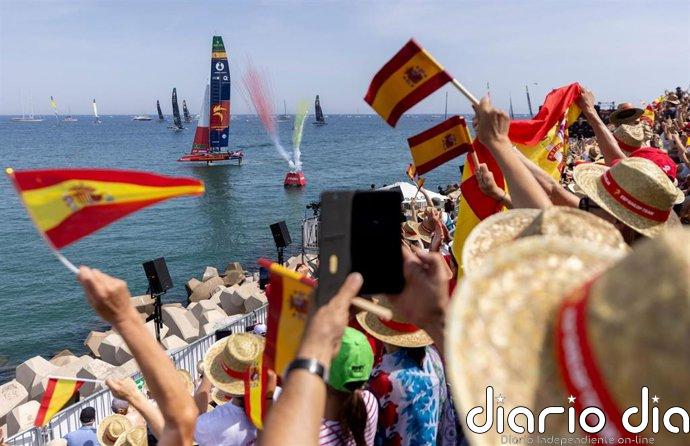 Los Gallos SailGP Team dominan en el primer día de carreras en Valencia
