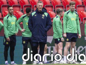 Los jugadores de la selección de fútbol de Irlanda votan a favor de jugar su partido con Israel