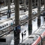 Los usuarios del tren de alta velocidad caen un 6,8% en julio hasta los 3,8 millones