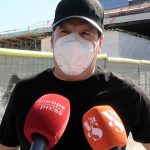 Lucas llega a Barcelona para revisar su nariz y se pronuncia sobre Andy: "Prefiero mantenerme al margen"