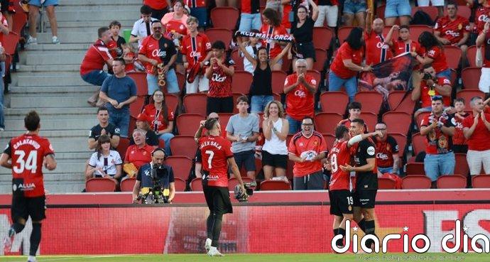 Mallorca y Tenerife se enganchan a la cabeza de LaLiga Hypermotion