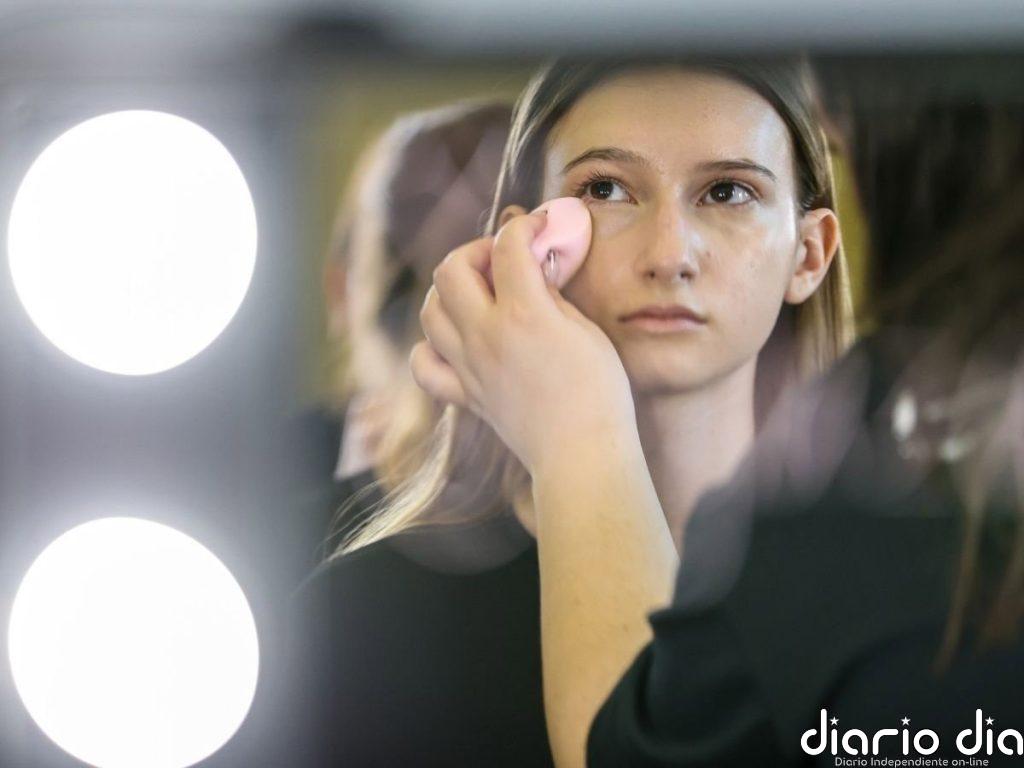 Mara Fervi, maquilladora, da los trucos para lucir una base de maquillaje perfecta: "Una buena hidratación es clave"