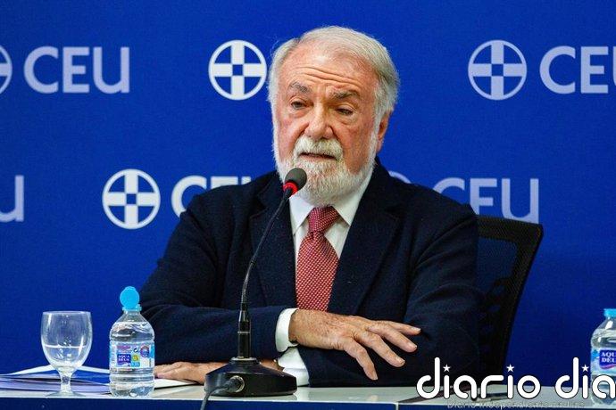 Mayor Oreja recuerda el "momento de tensión" de Aznar al llegar 103 irregulares a Melilla en 1996: "Tardamos una semana"
