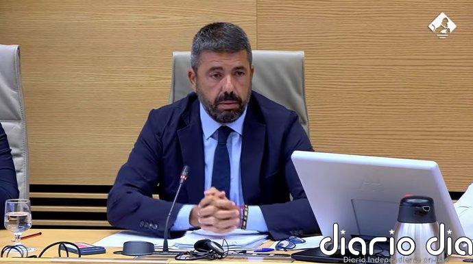 Mazón asegura al Congreso que la Justicia ya le ha eximido de responsabilidad y rechaza confrontar con diputados