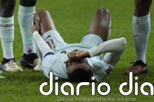 Mbappé sufre una lesión tendinosa en la rodilla izquierda y abandona la concentración de Francia