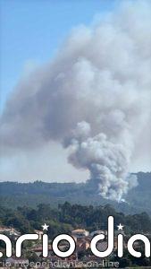 Medio Rural moviliza medios aéreos para sofocar un incendio forestal activo en la parroquia de Donas de Gondomar