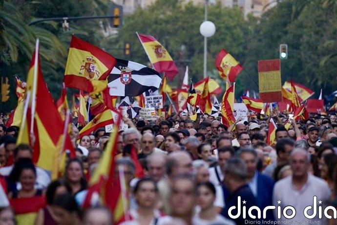 Miles de andaluces se movilizan por Ceuta y reivindican la unidad de España con un apoyo "firme y sin fisuras"