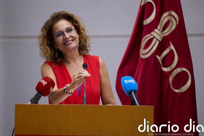 Montero promete a UGT-A que el PSOE buscará "frenar" el "recorte de subvenciones a sindicatos" derivado del pacto PP-Vox