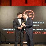 Moreno reivindica los Premios Escaparate como "una obra colectiva" que proyecta "la marca Andalucía en el mundo"