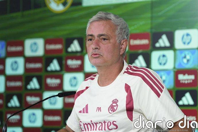 Mourinho: "Cada vez es más difícil escuchar alguna cosa positiva del Real Madrid"