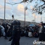 Movimiento Sumar critica las cargas policiales contra migrantes durante el traslado al Puerto de Ceuta